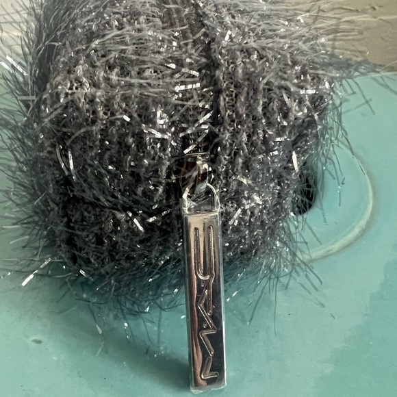 Mac Cosmetics - sparkle pouch- new - Picture 2 of 4